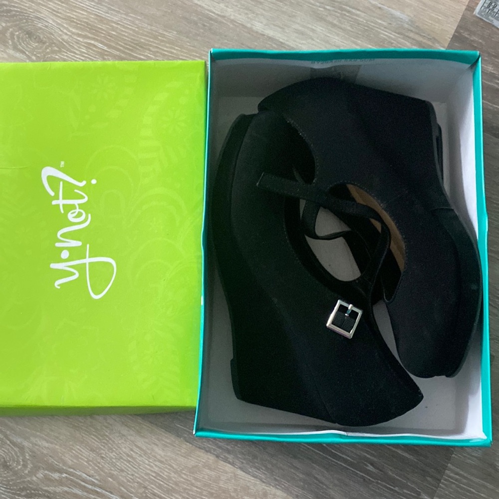 Y not? Black heels